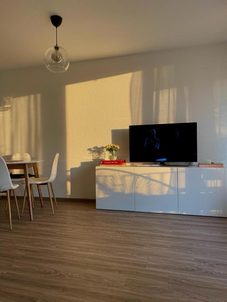 Zentrale, 55m2, Helle 2 Whg Naehe Messe Appartamento